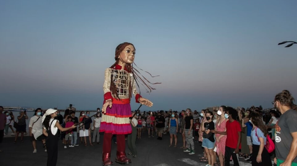 Η μουσουλμάνα Αμάλ προπομπός χιλιάδων Αφγανών: Ακύρωσαν χριστιανικές λιτανείες για να προετοιμάσουν την έλευση ισλαμιστών (βίντεο)